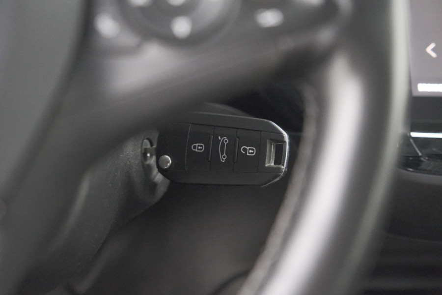 Opel Corsa 1.2 Elegance | Trekhaak | Camera | Dodehoekdetectie | Apple Carplay