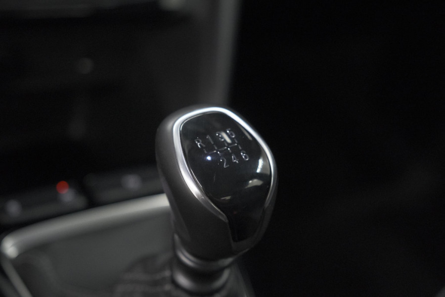 Opel Corsa 1.2 Elegance | Trekhaak | Camera | Dodehoekdetectie | Apple Carplay