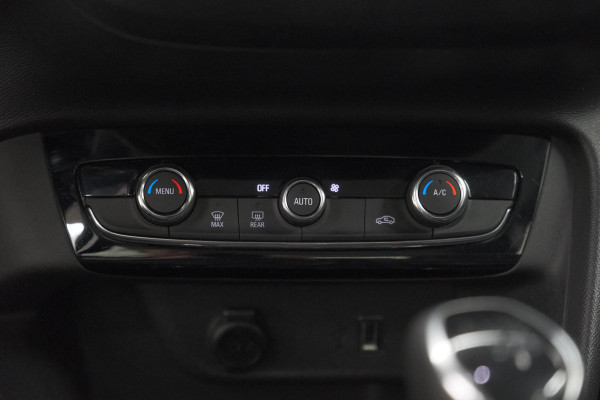 Opel Corsa 1.2 Elegance | Trekhaak | Camera | Dodehoekdetectie | Apple Carplay