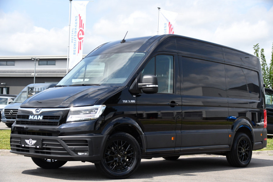 MAN TGE 3.180 35 2.0 L3H3 Black Edition Adaptieve Cruise, Camera, Carplay, LED, Stoelverwarming, Massage stoel, Trekhaak, 177pk, Automaat, Uniek!
