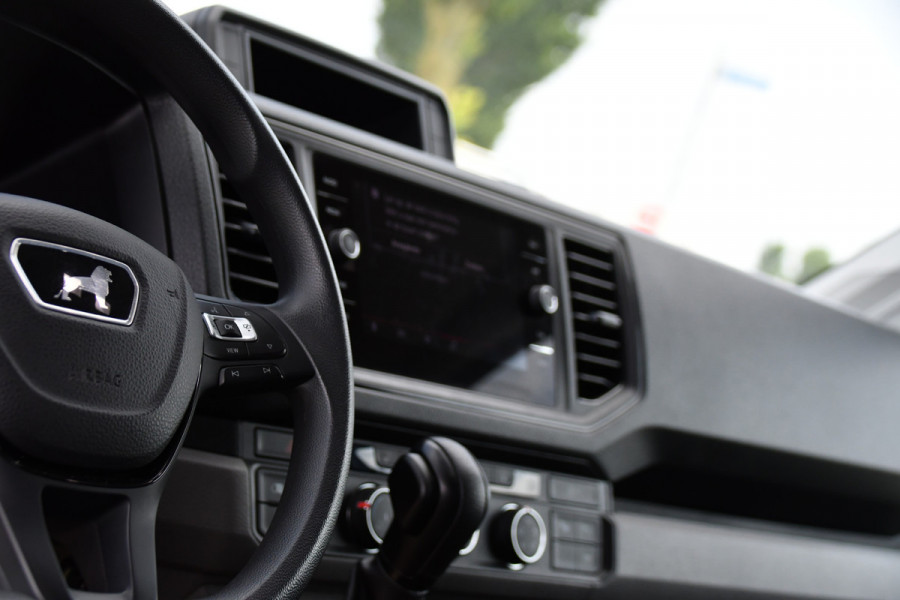 MAN TGE 3.180 35 2.0 L3H3 Black Edition Adaptieve Cruise, Camera, Carplay, LED, Stoelverwarming, Massage stoel, Trekhaak, 177pk, Automaat, Uniek!