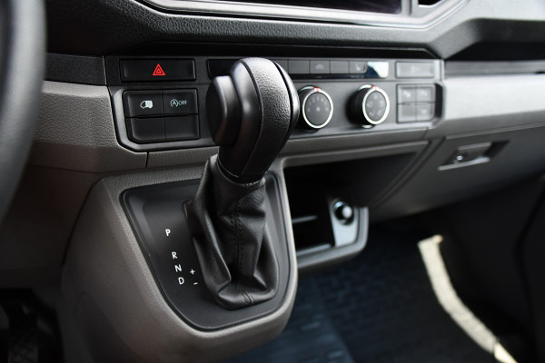 MAN TGE 3.180 35 2.0 L3H3 Black Edition Adaptieve Cruise, Camera, Carplay, LED, Stoelverwarming, Massage stoel, Trekhaak, 177pk, Automaat, Uniek!