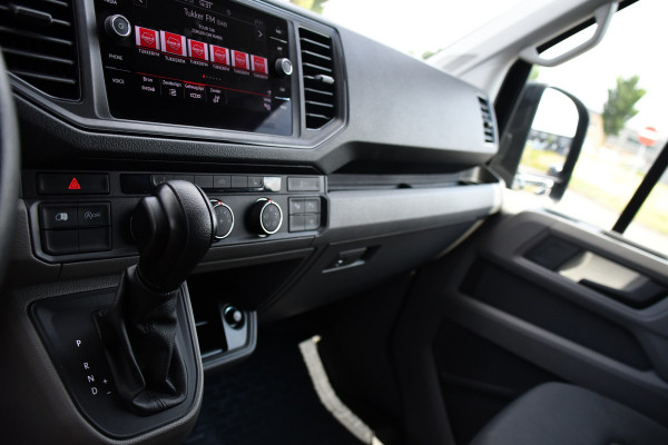 MAN TGE 3.180 35 2.0 L3H3 Black Edition Adaptieve Cruise, Camera, Carplay, LED, Stoelverwarming, Massage stoel, Trekhaak, 177pk, Automaat, Uniek!