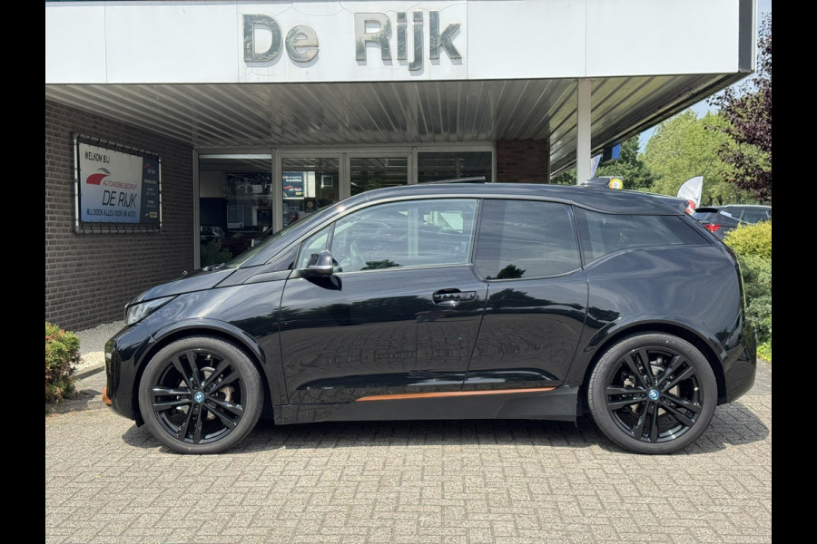 BMW i3 S 120Ah 42 kWh RoadStyle Edition | Pano, Leder, Navi, Camera, Stoelverw., Cruise | NAP | Dealeronderhouden |