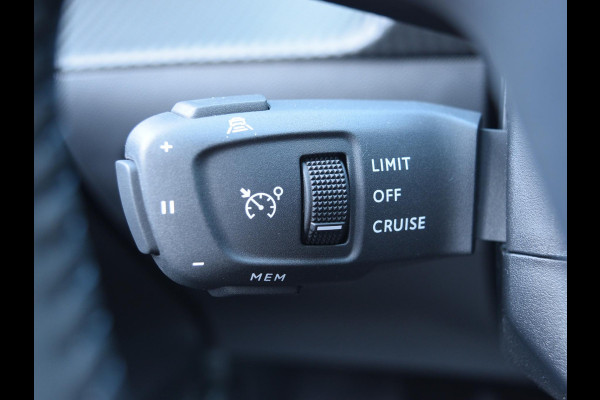 Peugeot e-208 EV Allure 51 kWh | WARMTEPOMP | NAVIGATION PACK | VISION PACK | DRIVE ASSIST PLUS PACK | ACTIEPRIJS!