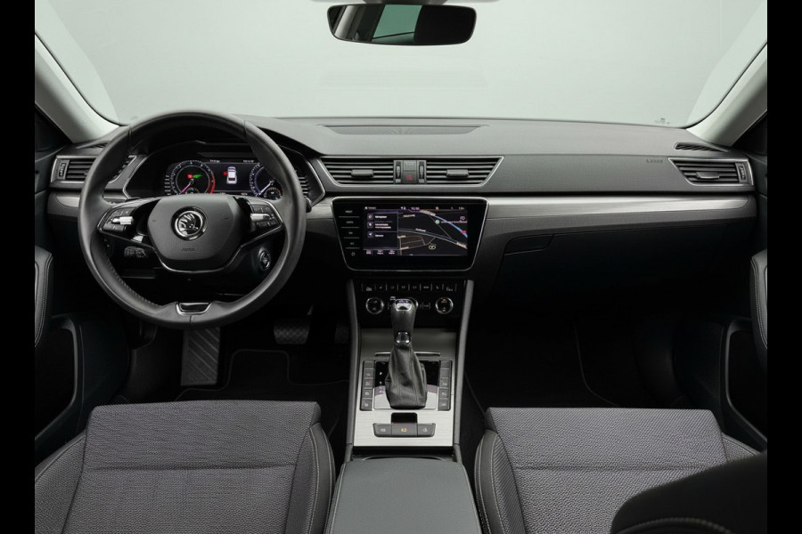 Škoda Superb Combi iV 218PK DSG HYBRID BUSINESS CAMERA/NAVI/VIRTUAL/STUURVERW.