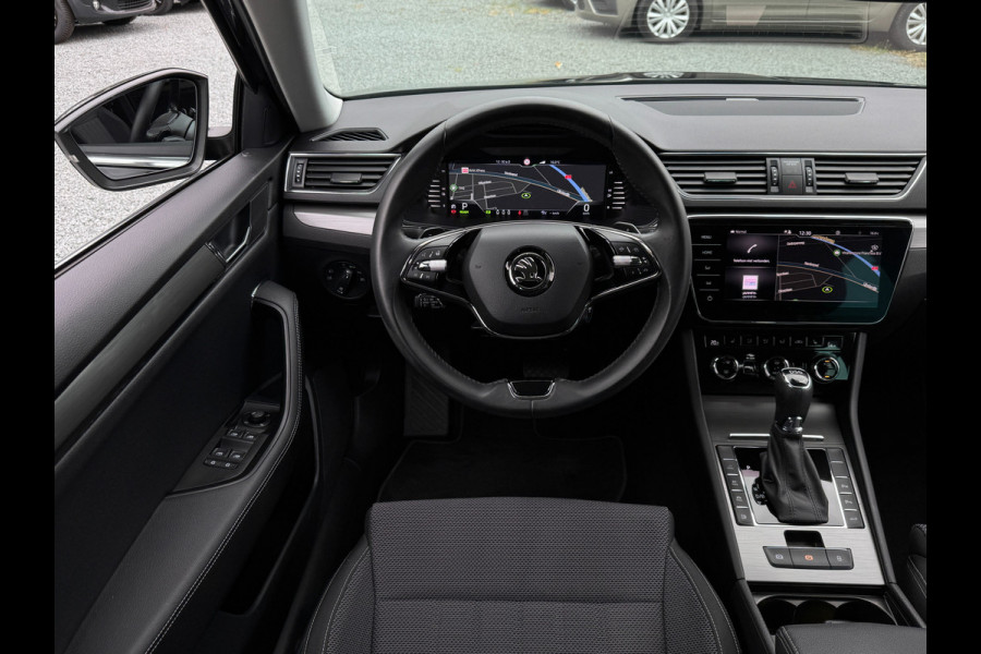 Škoda Superb Combi iV 218PK DSG HYBRID BUSINESS CAMERA/NAVI/VIRTUAL/STUURVERW.