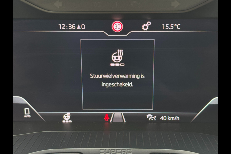 Škoda Superb Combi iV 218PK DSG HYBRID BUSINESS CAMERA/NAVI/VIRTUAL/STUURVERW.