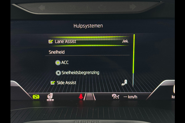 Škoda Superb Combi iV 218PK DSG HYBRID BUSINESS CAMERA/NAVI/VIRTUAL/STUURVERW.