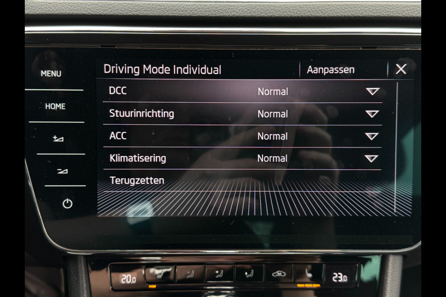 Škoda Superb Combi iV 218PK DSG HYBRID BUSINESS CAMERA/NAVI/VIRTUAL/STUURVERW.
