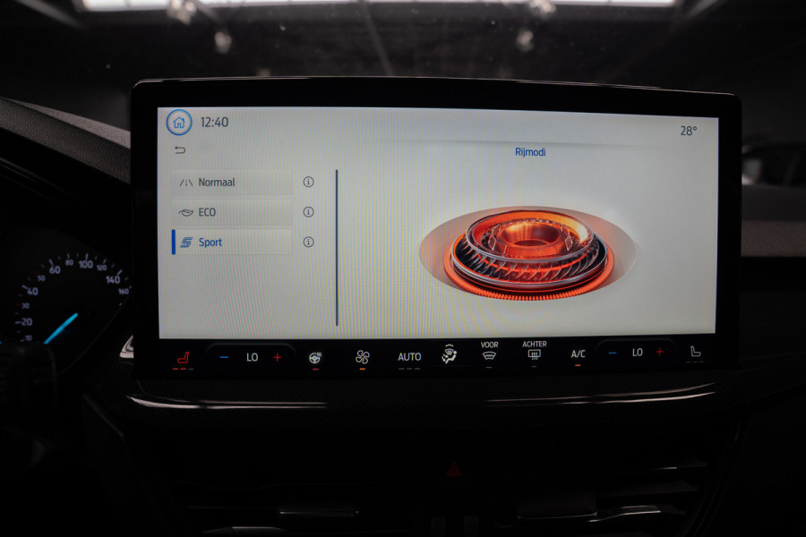Ford FOCUS Wagon 1.0 EcoB. Hybrid ST Line Navi Camera Climate PDC LED Zwarte hemelbekleding LM velgen