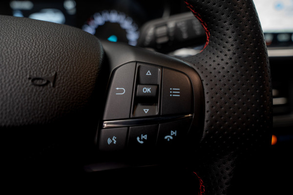 Ford FOCUS Wagon 1.0 EcoB. Hybrid ST Line Navi Camera Climate PDC LED Zwarte hemelbekleding LM velgen