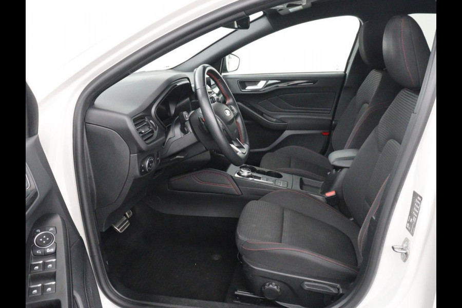 Ford FOCUS Wagon 1.5 EcoBoost ST Line X Business | Virtual | Cruise control | Lane assist | Camera | DAB | Climate control | Elektrische kofferklep | Navigatie | Bluetooth | Carplay
