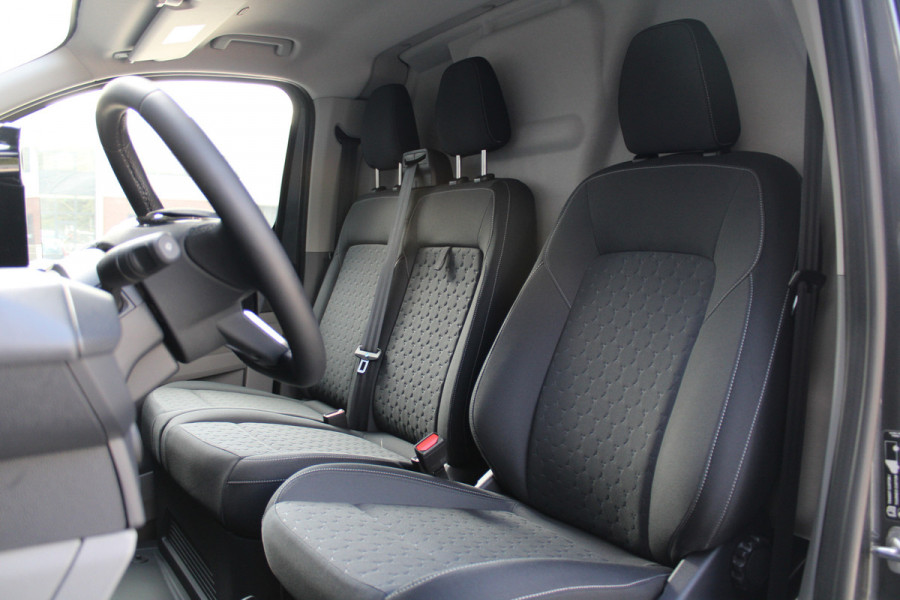 Ford Transit Custom 320 2.0 TDCI L2H1 Limited 170pk - Adaptive Cruise - Stuurwiel verwarmd - Draadloos laden - Blind spot - Navigatie - Camera - Rij