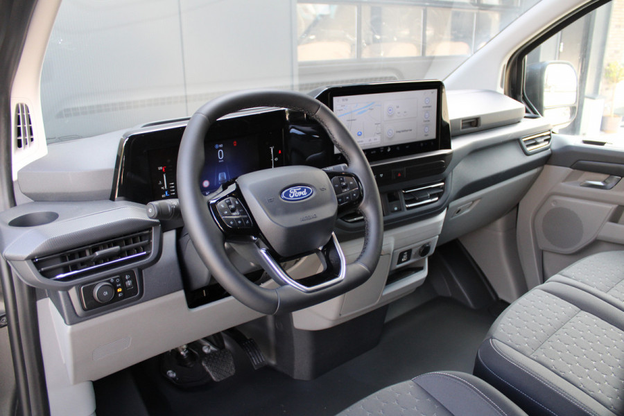 Ford Transit Custom 320 2.0 TDCI L2H1 Limited 170pk - Adaptive Cruise - Stuurwiel verwarmd - Draadloos laden - Blind spot - Navigatie - Camera - Rij