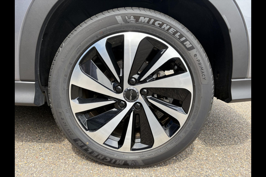 BYD SEAL U Design 87 kWh VAN €39.900,- NU VOOR SLECHTS €35.877,- Uw LENTEVOORDEEL €4.023,- | FULL OPTION| BYD GARANTIE T/M 2029| RECENT ONDERHOUD GEHAD| RIJKLAAR!| 7.000KM!|