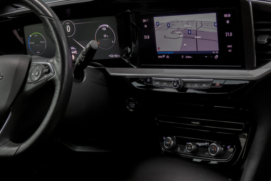 Opel Mokka Electric Ultimate 50-kWh | ACC | LEDEREN BEKLEDING | STOELVERWARMING | APPLE CARPLAY / ANDROID AUTO