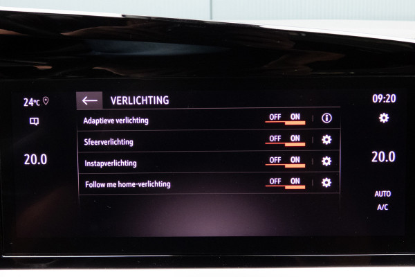 Opel Mokka Electric Ultimate 50-kWh | ACC | LEDEREN BEKLEDING | STOELVERWARMING | APPLE CARPLAY / ANDROID AUTO