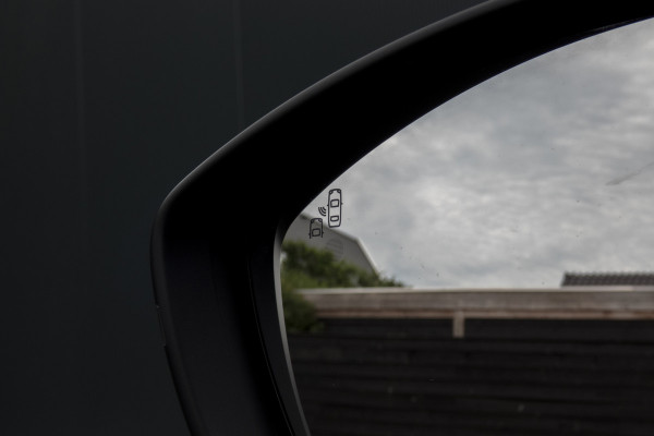 Opel Mokka Electric Ultimate 50-kWh | ACC | LEDEREN BEKLEDING | STOELVERWARMING | APPLE CARPLAY / ANDROID AUTO