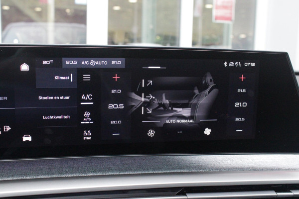 Peugeot 3008 1.2 Hybrid 145PK AUTOMAAT GT | PANORAMA SCHUIF/KANTEL DAK MET CLEAN CABIN | 360° VISION & DRIVE ASSIST PLUS PACK: ANTI DIEFSTAL ALARM MET SUPERVERGRENDELING/VISEOPARK 360° HD CAMERA'S/BUITENSPIEGELS MET KANTELFUNCTIE/DRIVE ASSIST 2.0 (SEMI AUTONOOM RIJDEN)/LANE POSITIONING ASSIST/SEMI AUTOMATED LANE CHANGE ASSIST/REAR CROSS TRAFFIC ALERT/DODEHOEK DETECTIE | ALCANTARA EXECUTIVE INTERIOR: BEKLEDING ALCANTARA/KUNSTLEDER AFGEWERKT MET STIKSELS/AGR BESTUUDERSSTOEL EN PASSAGIERSSTOEL ELEKTRISCH VERSTELBAAR MET GEHEUGENFUNCTIE OP DE BESTUUDERSSTOEL/VERWARMBARE VOORSTOELEN MET