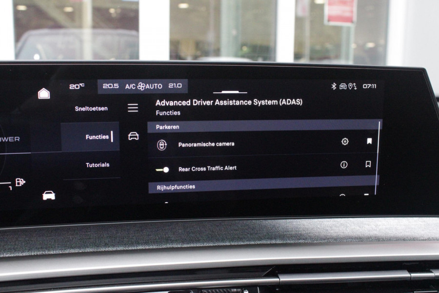 Peugeot 3008 1.2 Hybrid 145PK AUTOMAAT GT | PANORAMA SCHUIF/KANTEL DAK MET CLEAN CABIN | 360° VISION & DRIVE ASSIST PLUS PACK: ANTI DIEFSTAL ALARM MET SUPERVERGRENDELING/VISEOPARK 360° HD CAMERA'S/BUITENSPIEGELS MET KANTELFUNCTIE/DRIVE ASSIST 2.0 (SEMI AUTONOOM RIJDEN)/LANE POSITIONING ASSIST/SEMI AUTOMATED LANE CHANGE ASSIST/REAR CROSS TRAFFIC ALERT/DODEHOEK DETECTIE | ALCANTARA EXECUTIVE INTERIOR: BEKLEDING ALCANTARA/KUNSTLEDER AFGEWERKT MET STIKSELS/AGR BESTUUDERSSTOEL EN PASSAGIERSSTOEL ELEKTRISCH VERSTELBAAR MET GEHEUGENFUNCTIE OP DE BESTUUDERSSTOEL/VERWARMBARE VOORSTOELEN MET