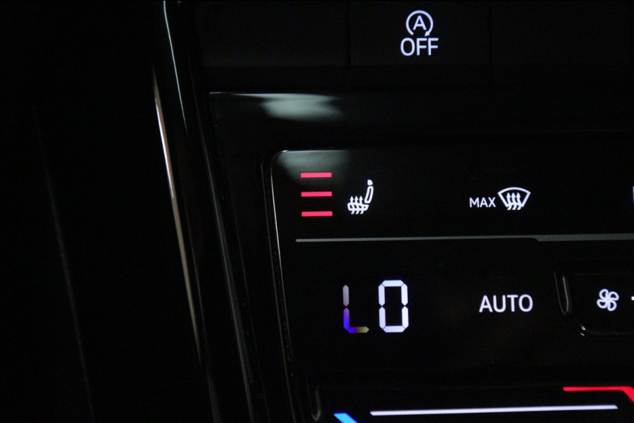Volkswagen T-Roc 1.5 TSI R-Line 3X R-LINE/PANO/IQ/CARPLAY/CAM/KEYLES/VOL