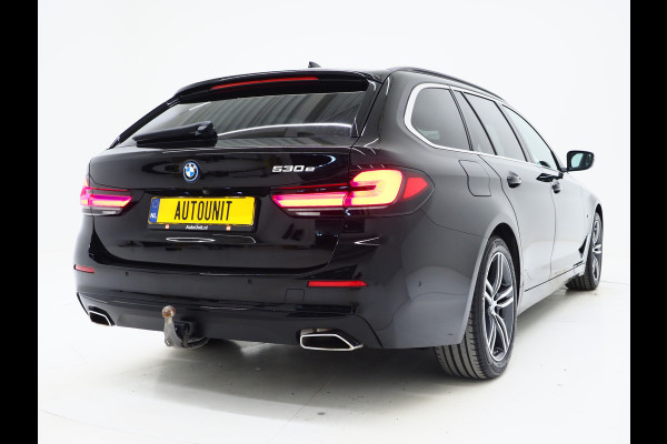 BMW 5 Serie Touring 530e | Leder | Trekhaak | Keyless | Camera | Sfeerlicht | Dodehoek | Cruise | Carplay