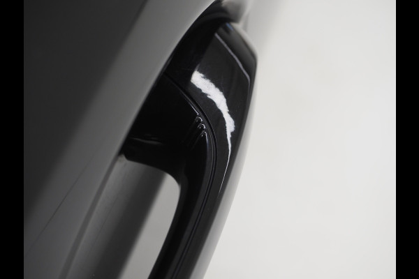 BMW 5 Serie Touring 530e | Leder | Trekhaak | Keyless | Camera | Sfeerlicht | Dodehoek | Cruise | Carplay
