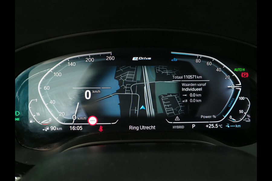 BMW 5 Serie Touring 530e | Leder | Trekhaak | Keyless | Camera | Sfeerlicht | Dodehoek | Cruise | Carplay