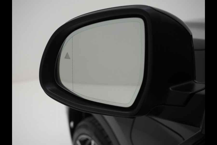 BMW X3 xDrive30e Facelift | Panoramadak | M Stuur | Leder | Trekhaak | Camera | Dodehoek | Carplay