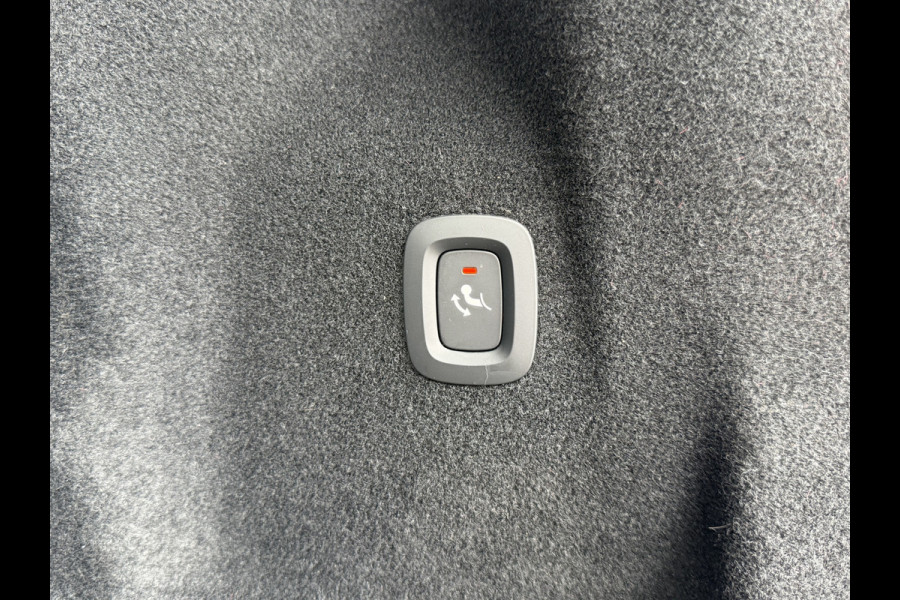 Volvo XC60 2.0 T6 Plug-in hybrid AWD Plus Dark | Trekhaak | Pano | Memory | H/K Audio | 360* Camera