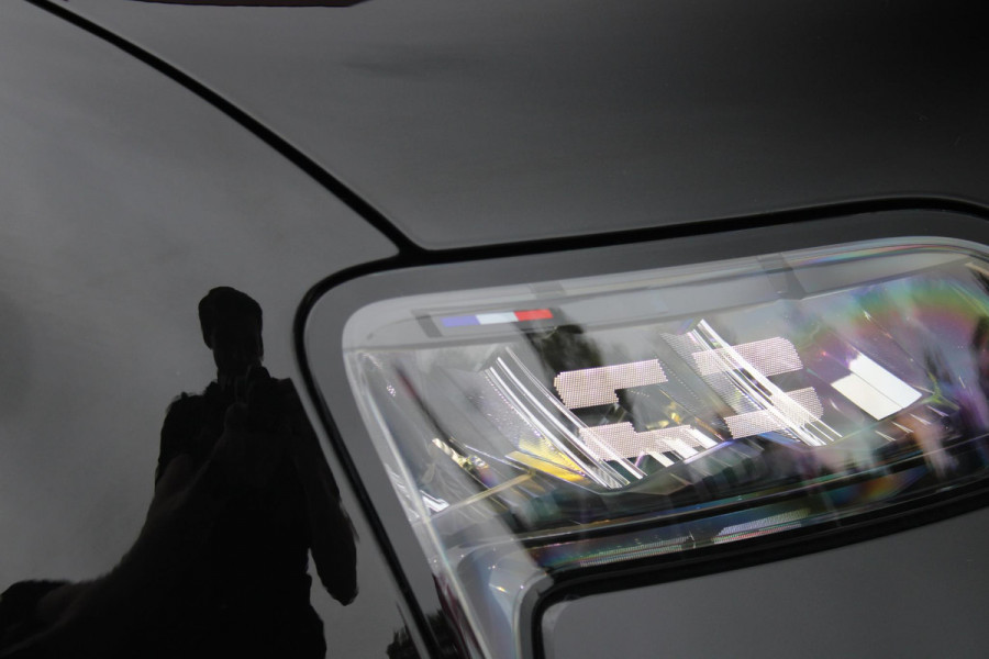 Renault 5 COMFORT RANGE TECHNO 150PK 52 kWh | PACK WINTER TECHNO: ELEKTRISCH VERWARMBARE VOORSTOELEN/ELEKTRISCH VERWARMBAAR STUURWIEL/BESTUUDERSSTOEL MET ELEKTRSCH VERSTELBARE LENDESTEUN/IN HOOGTE VERSTELBARE PASSAGIERSSTOEL | LICHTMETALEN VELGEN 18" | ADAPTIVE CRUISE CONTROL | FULL LED KOPLAMPEN MET FRANSE VLAG | ELEKTRTISCH INKLABARE EN VERWARMBARE BUITENSPIEGELS | ACHTERUITRIJ CAMERA | SFEER VERLICHTING | GOOGLE MAPS NAVIGATIE | DRAADLOZE TELEFOONLADER | PRIVACY GLASS | 100KW SNELLAAD FUNCTIE | DRAADLOZE APPLE CARPLAY/ANDROID AUTO | DAB+ RADIO |