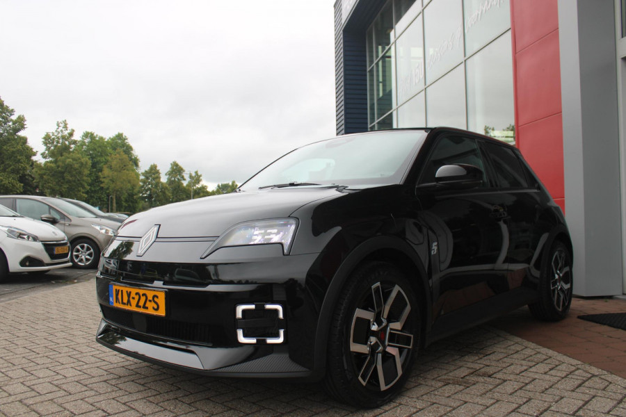 Renault 5 COMFORT RANGE TECHNO 150PK 52 kWh | PACK WINTER TECHNO: ELEKTRISCH VERWARMBARE VOORSTOELEN/ELEKTRISCH VERWARMBAAR STUURWIEL/BESTUUDERSSTOEL MET ELEKTRSCH VERSTELBARE LENDESTEUN/IN HOOGTE VERSTELBARE PASSAGIERSSTOEL | LICHTMETALEN VELGEN 18" | ADAPTIVE CRUISE CONTROL | FULL LED KOPLAMPEN MET FRANSE VLAG | ELEKTRTISCH INKLABARE EN VERWARMBARE BUITENSPIEGELS | ACHTERUITRIJ CAMERA | SFEER VERLICHTING | GOOGLE MAPS NAVIGATIE | DRAADLOZE TELEFOONLADER | PRIVACY GLASS | 100KW SNELLAAD FUNCTIE | DRAADLOZE APPLE CARPLAY/ANDROID AUTO | DAB+ RADIO |