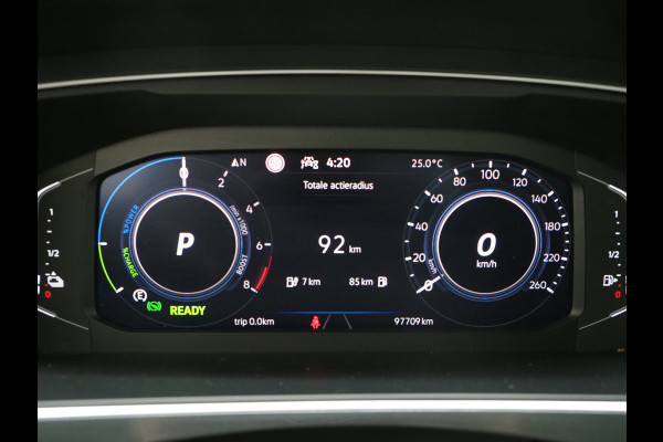 Volkswagen Tiguan 1.4 TSI eHybrid Elegance | Panoramadak | Trekhaak | Dodehoek | Adaptive Cruise | Virtual | Matrix | Carplay