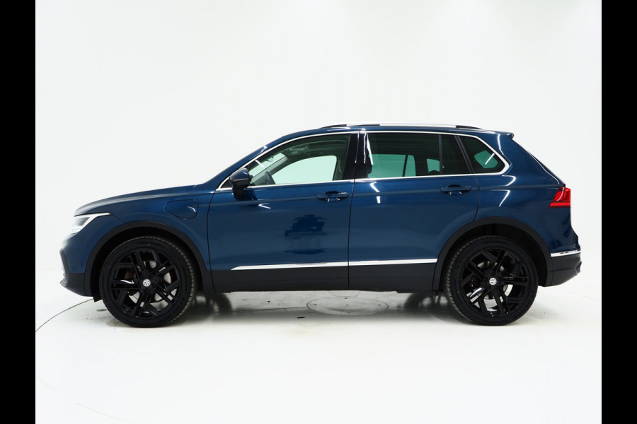 Volkswagen Tiguan 1.4 TSI eHybrid Elegance Exclusive | Panoramadak | Leder | Trekhaak | 360 | Memory | Virtual | Keyless | Adaptive Cruise