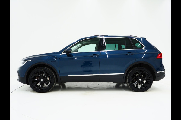 Volkswagen Tiguan 1.4 TSI eHybrid Elegance Exclusive | Panoramadak | Leder | Trekhaak | 360 | Memory | Virtual | Keyless | Adaptive Cruise