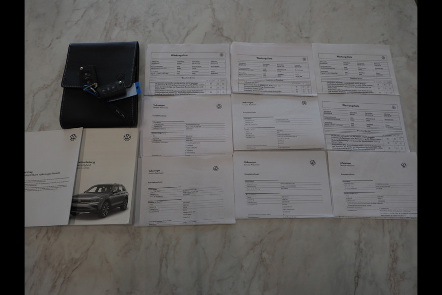Volkswagen Tiguan 1.4 TSI eHybrid Elegance Exclusive | Panoramadak | Leder | Trekhaak | 360 | Memory | Virtual | Keyless | Adaptive Cruise