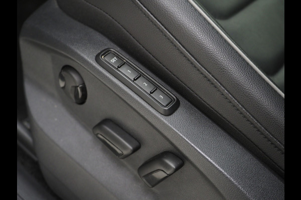 Volkswagen Tiguan 1.4 TSI eHybrid Elegance Exclusive | Panoramadak | Leder | Trekhaak | 360 | Memory | Virtual | Keyless | Adaptive Cruise