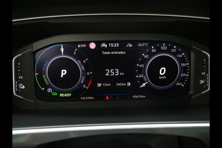 Volkswagen Tiguan 1.4 TSI eHybrid Elegance Exclusive | Panoramadak | Leder | Trekhaak | 360 | Memory | Virtual | Keyless | Adaptive Cruise