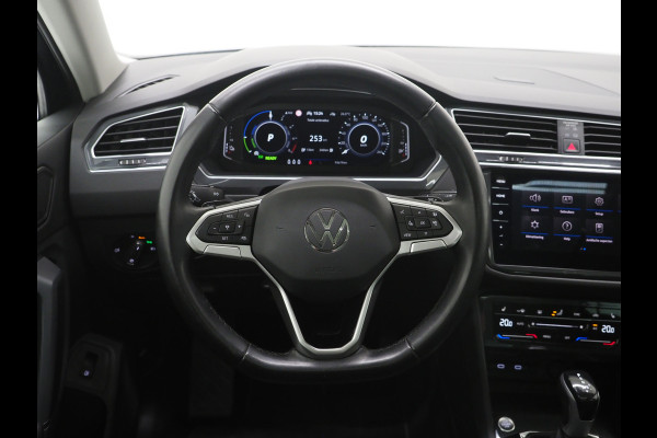 Volkswagen Tiguan 1.4 TSI eHybrid Elegance Exclusive | Panoramadak | Leder | Trekhaak | 360 | Memory | Virtual | Keyless | Adaptive Cruise