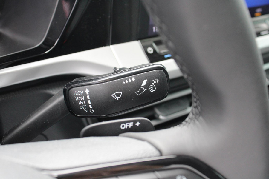 Ford Transit Connect 1.5 EcoBoost PHEV L2 Limited Voorraad! | Stoel + Stuurverwarming | Adaptieve Cruise Control | Led koplampen | Led achterlichten