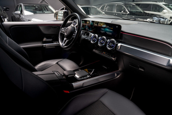 Mercedes-Benz EQB 250 Navi Leer 360° Camera Stoelverwarming PTS LM velgen Zwarte binnenhemel Elektr. bedienbare achterklep BTW auto!  SOH: 96,4%
