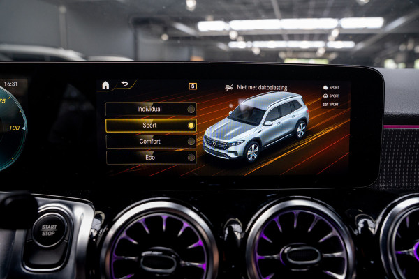 Mercedes-Benz EQB 250 Navi Leer 360° Camera Stoelverwarming PTS LM velgen Zwarte binnenhemel Elektr. bedienbare achterklep BTW auto!  SOH: 96,4%