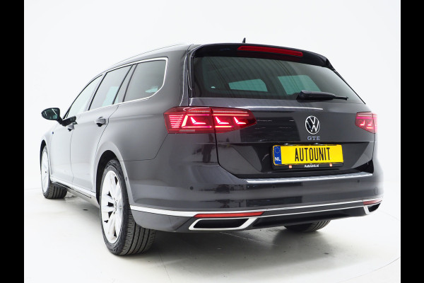 Volkswagen Passat Variant 1.4 TSI PHEV GTE | Panoramadak | Leder/Alcantara | Trekhaak | Massage | 360 | Sfeerlicht | Keyless