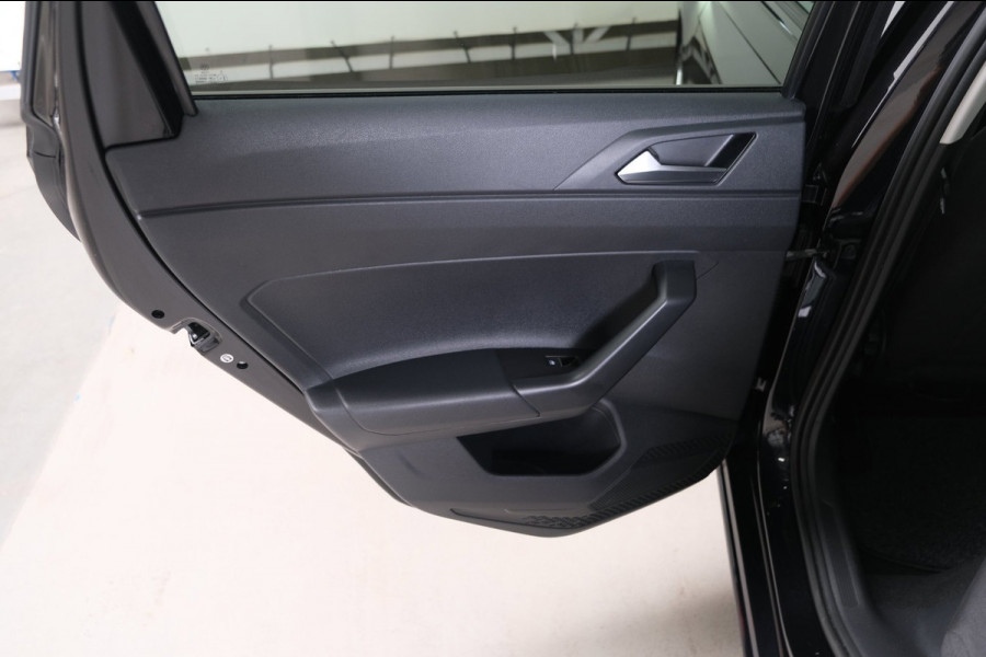 Volkswagen Polo 1.0 TSI Style - N.A.P. Airco, Cruise, Navi, PDC, Camera, Carplay, Virtual display, Stoelverwarming.