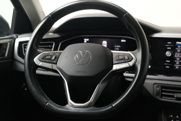 Volkswagen Polo 1.0 TSI Style - N.A.P. Airco, Cruise, Navi, PDC, Camera, Carplay, Virtual display, Stoelverwarming.