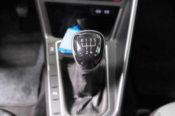 Volkswagen Polo 1.0 TSI Style - N.A.P. Airco, Cruise, Navi, PDC, Camera, Carplay, Virtual display, Stoelverwarming.