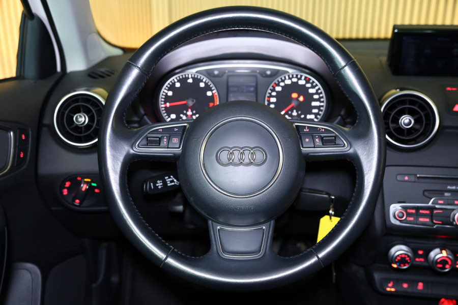 Audi A1 Sportback 1.0 TFSI Advance AVM AIRCO PDC LM VELGEN 2018 NAVI