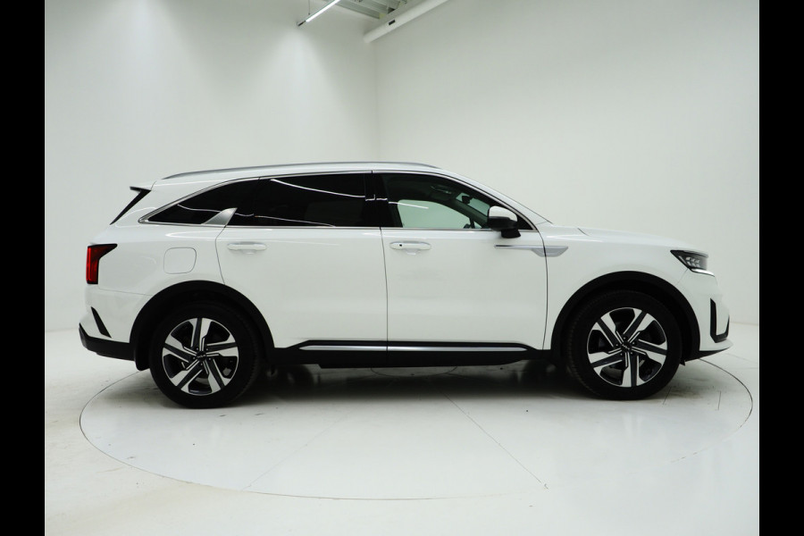 Kia Sorento 1.6 T-GDI Plug-in Hybrid 4WD 7p. | Trekhaak | Camera | Adaptive Cruise | Keyless | Dodehoek | Virtual | Carplay