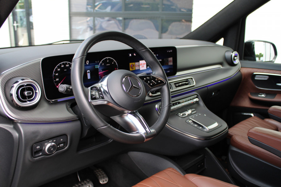 Mercedes-Benz V-Klasse 300d / XXL / AMG / 4-Matic / VIP 8-Persoons / Luchtvering / TV / Burmester / 360 Camera / Vol Opties / NIEUWSTAAT